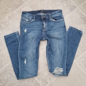 Joe's jeans 26, distressed look, style "Becky"
